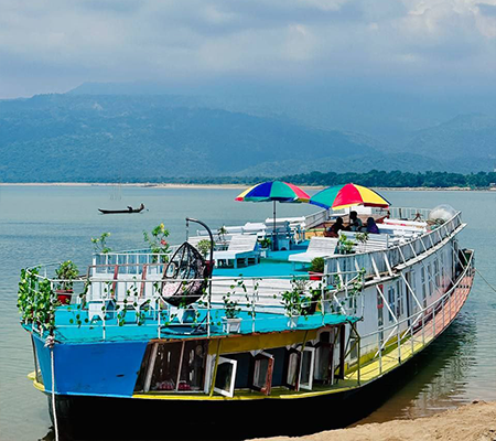 Bojra The Great Akbar